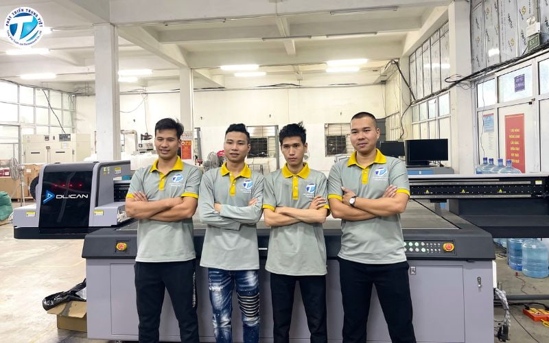 Đội ngũ kỹ thuật chuyên nghiệp - Hỗ trợ 24/7 cho xưởng in